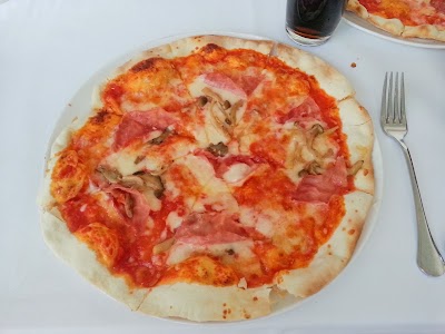 Yisuona Italian Restaurant